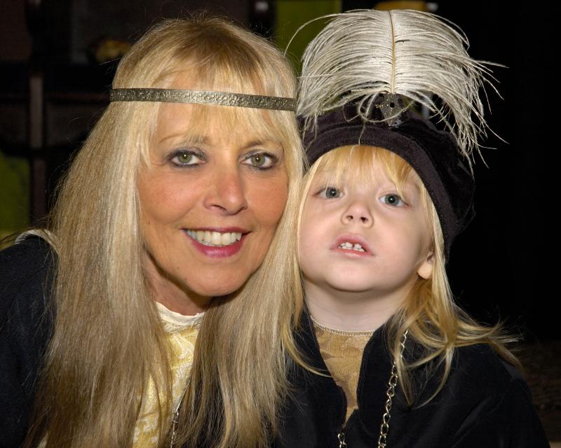 The Queens Mother and Her Grandson, The Prince