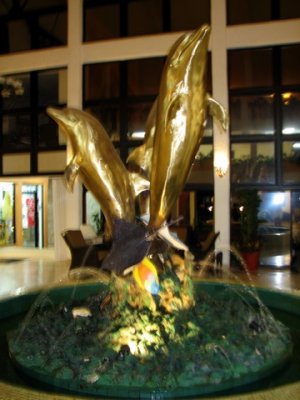Another delightfully tacky statue/fountain in the hotel lobby
