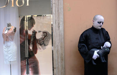 g3/21/518121/3/57400900.RomanContrasts.jpg