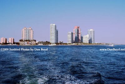 2009 - the south tip of Miami Beach with Government Cut on the right (#1636)