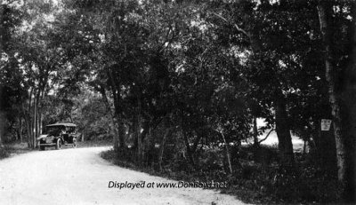 1930s - an early automobile at Arch Creek in northern Dade County