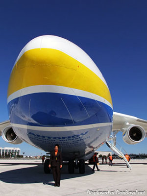 2010 - Gate Control Supervisor Karen Wright and the giant Antonov An-225 Mriya