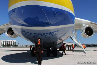 2010 - Gate Control Supervisor Karen Wright and the giant Antonov An-225 Mriya