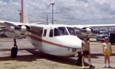 1976 - Dan and Denise Griffis in front of Steve Lapointe's Aero Commander after sightseeing flight