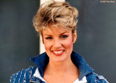 1987 - Mary Hart, co-host of Entertainment Tonight at Miami International Airport