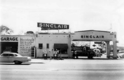 1964 - Sinclair gas station on corner of LeJeune and SW 8 Street, Miami