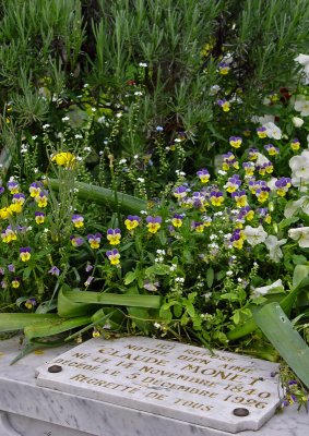 Monet's family Grave - Spulture de la famille Monet