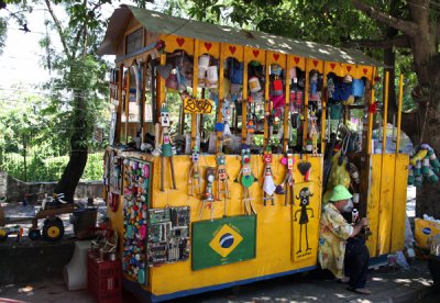 Recycle Artist and his Works, Santa Theresa, Rio de Janeiro.