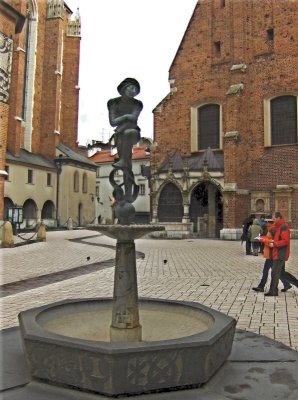 COURTYARD FOUNTAIN BETWEEN TWO CHURCHES