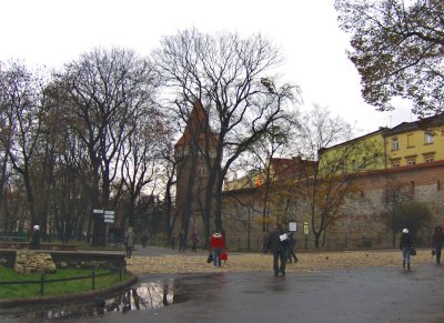 PARK BY THE CITY WALLS