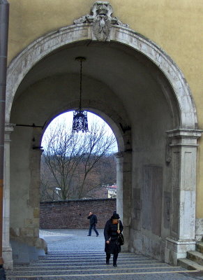 ARCHWAY TO THE BATTLEMENTS