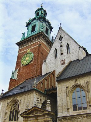 WAWEL CATHEDRAL CLOCK TOWER & WEST FRONT