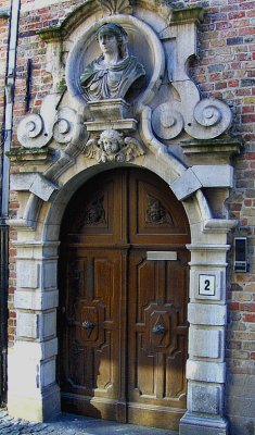 GRAND DOORWAY