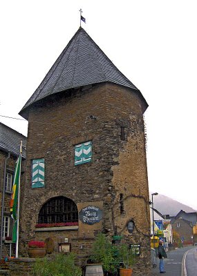 THE CUSTOMS & SIGNAL TOWER