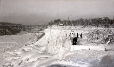 Niagara_Falls_1928.jpg