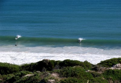 twosurfers.jpg