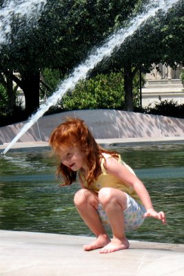 Girl at Sculpture Garden fountain