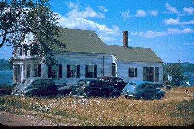 The house with cars 1941