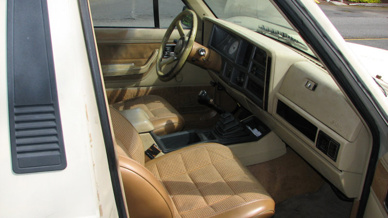 interior 001.jpg