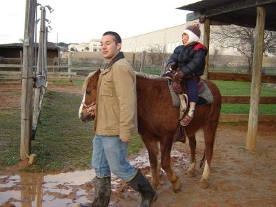 小小遊樂園騎馬