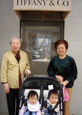 太婆, 外婆帶寶寶逛 Tiffany 珠寶店