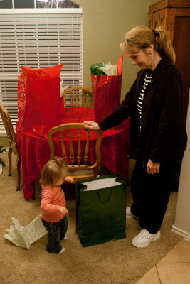 Nana Claus Comes to Abby's Town