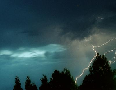 Lightning bolt at Stewart State Park