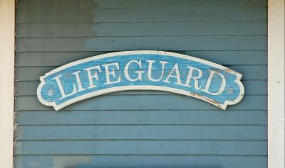 g3/22/484422/3/52792512.LifeguardSign.jpg