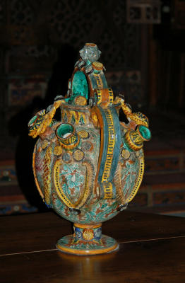 g3/22/484422/3/56172513.DecorativeVaseScottysCastle.jpg