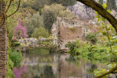 Like a painting - Ninfa Gardens - 18 April 2010 - by Pietrolucci R.