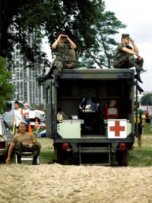 Military Red Cross assistance - 1992 - by Pietrolucci R.