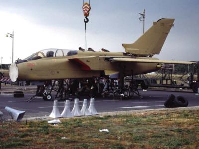  Ostia Air Show - aeroplane preparation - 1992 - by Pietrolucci R.
