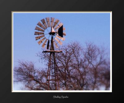 g3/22/525822/3/55335037.WindmillNearClarendon.jpg