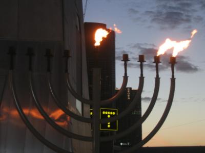 26 december 2005, lightning up of the second candle of the Menorah in Melbourne