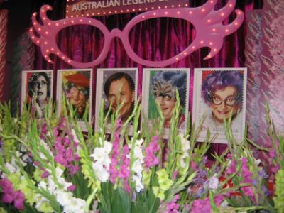 7 april 2006 The dame Edna experience