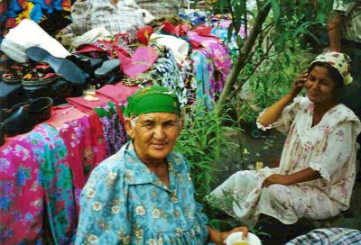 selling uzbek dresses