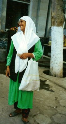 uzbek woman at Ferghana market