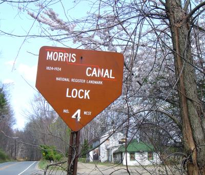 KAYAKING THE MUSCONETCONG RIVER, NJ