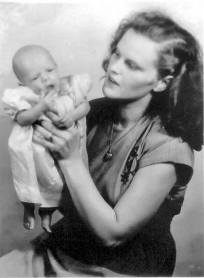 MY MOM (LUCILLE KELLEY BRADEN) HOLDS SISTER PHYLLIS 1947