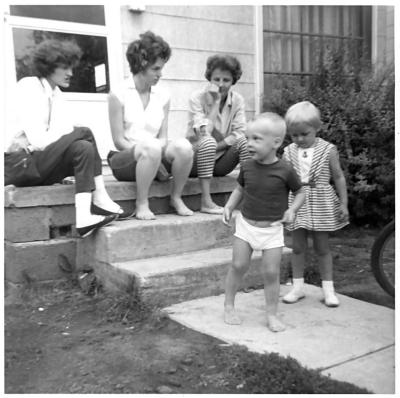 AUNTS