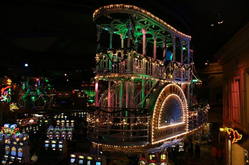LV2004_065.jpg
