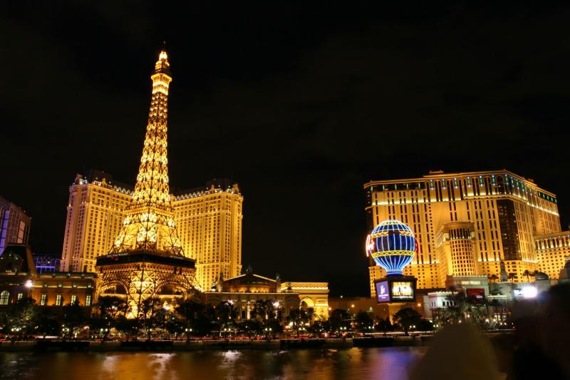 LV2004_402.jpg