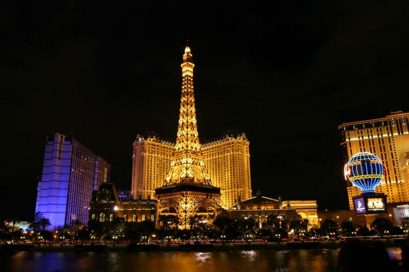 LV2004_403.jpg