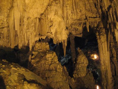 Des visiteurs indélicats ont cassé des stalactites
