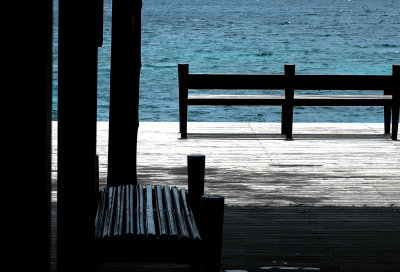 lonely bench Tahiti