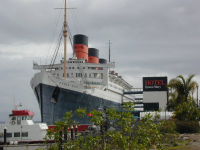 Jan McCracken on Queen Mary ship 2010
