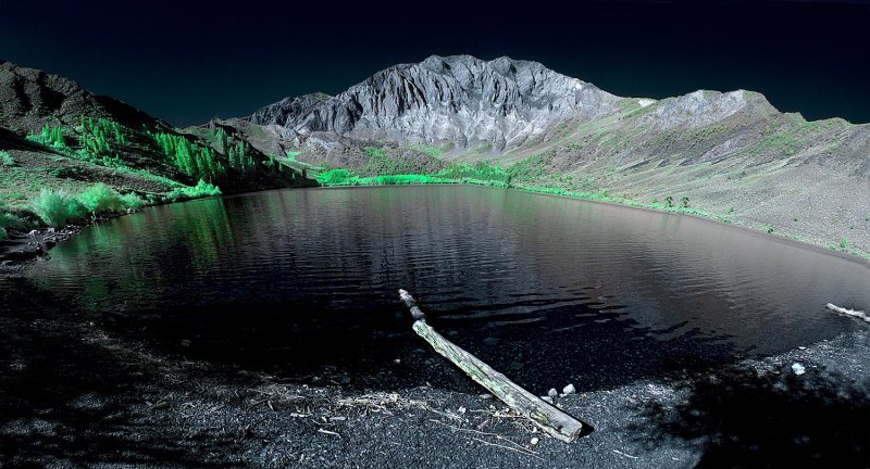 Convict Lake, Sierra Nevada range