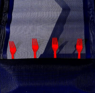 Red forks