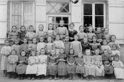 Ecole de filles en Sane-et-Loire en 1919