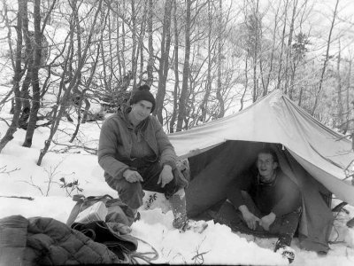 Camping en janvier aux Crtets aprs tre mont en vlo  Gourette.